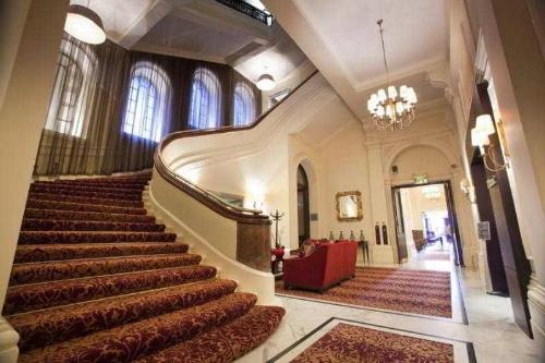 Amba Hotel Charing Cross (C) ホテルベッズグループ