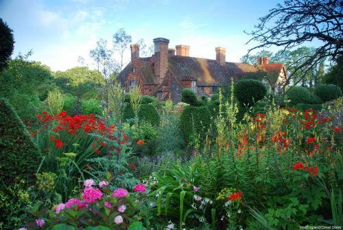 ロンドンから行く！グレート・ディクスター（Ｃ）VisitBritain　VisitEngland Great Dixter