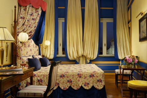 ホテルのアレンジも承れます　【フィレンツェ】SANTA MARIA NOVELLA お部屋一例