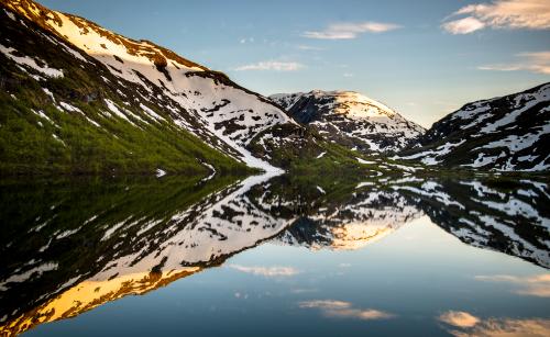 ソグネフィヨルドは通年楽しめます.(c)Sverre Hjornevik  www.fjordnorway.com