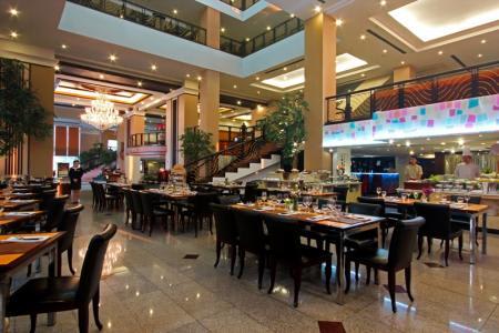 【Duangtawan Hotel Chiang Mai】館内にあるレストラン