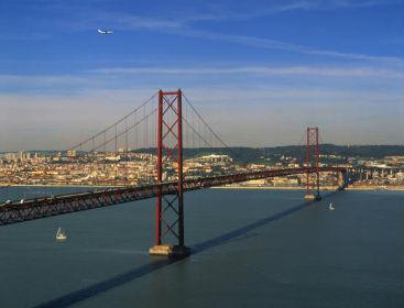 【リスボン】4月25日橋（イメージ）/Turismo de Portugal