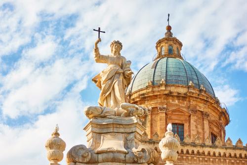 【パレルモ】　大聖堂のサンタロザリア像（イメージ）