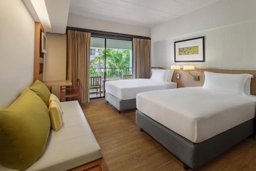 【Double Tree By Hilton Phuket Banthai Resort】デラックスルーム(ホテル提供)