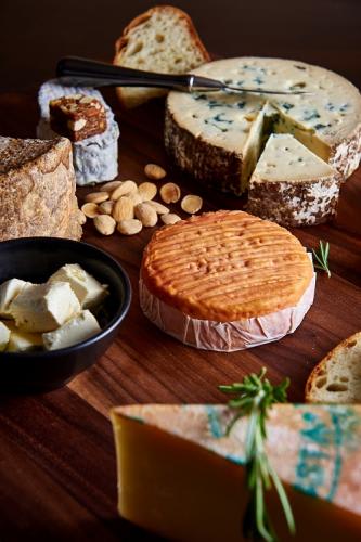 【アロヒラニ リゾート】Longboard PM Cheese Plate／イメージ