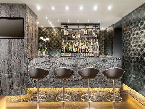 Four Points by Sheraton バーイメージ（C)ホテルベッズグループ