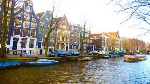 【アムステルダム】運河とカラフルな街並み/（社員撮影）