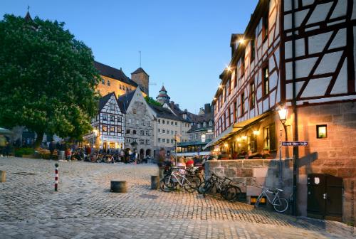 【ニュルンベルク】ドイツらしい木組の街並みが続きます (C) ドイツ観光局
