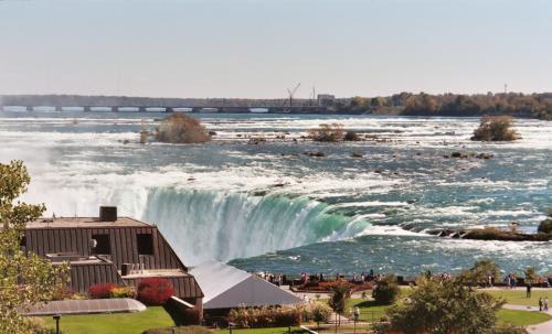 *ナイアガラの滝（社員撮影/イメージ）