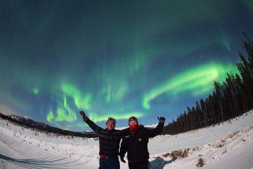 *感動のオーロラをホワイトホースで　(C)Arctic Range Adventure