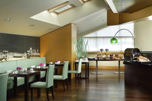 UnaHotels Napoliレストラン