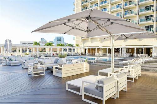 【アラモアナホテル】プールデッキ／イメージ