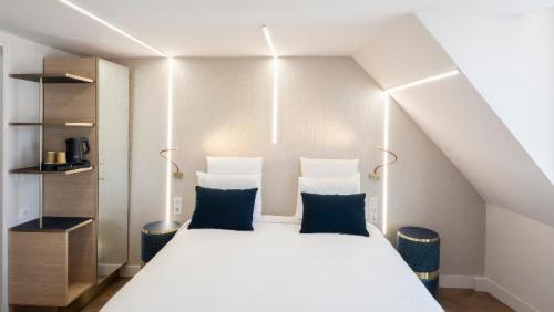 【パリ】Mercure Paris Opera Lafayette お部屋／イメージ (C)ホテルベッズグループ