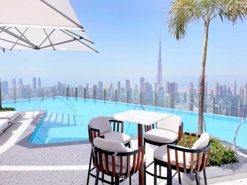 【ドバイ】SLS DUBAI HOTEL 絶景インフィニティプール／イメージ (C)ホテルベッツグループ