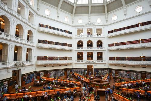 ビクトリア州立図書館