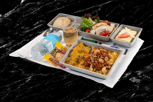 【シンガポール航空】プレミアムエコノミークラス　機内食／イメージ