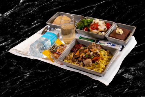 【シンガポール航空】プレミアムエコノミークラス　機内食／イメージ