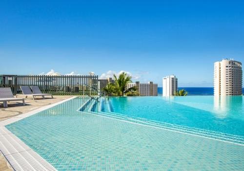 ベイビュー　屋上プール