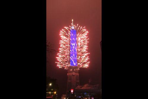 台北101ビル年越し花火1　イメージ