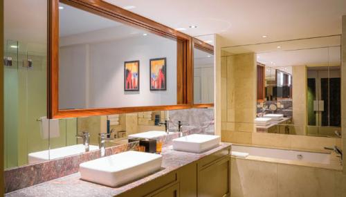 【リゾーツワールドセントーサ・エクアリウスホテル】水回り/一例