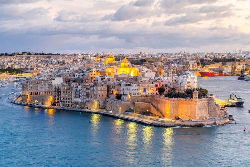 【マルタ】バレッタ/ビルグの美しい夜景（イメージ）