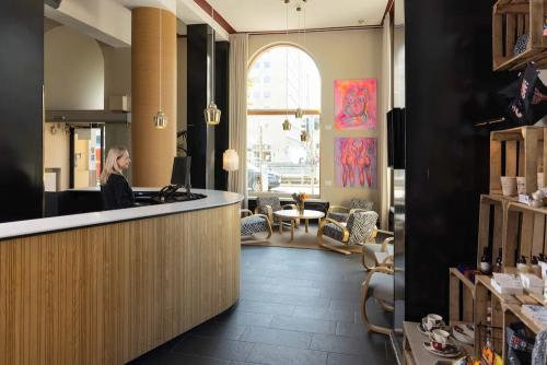 【ヘルシンキ】Hotel Helka/レセプション（イメージ）