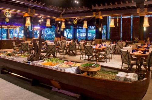 【Nexus Resort & Spa Karambunai】バイキングレストラン/イメージ
