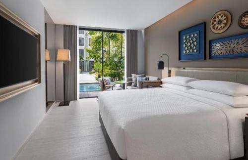 【Four Points By Sheraton Phuket Patong Beach Resort】ダブルルーム/お部屋一例