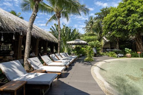 M ビレッジ　フーコック　プール