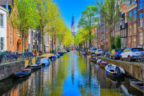 【アムステルダム】運河沿いの街並み/イメージ