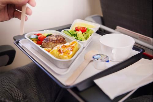 オーストリア航空 エコノミークラス 機内食 /イメージ