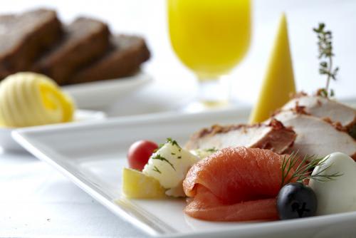 スリランカ航空ビジネスクラス　機内食イメージ