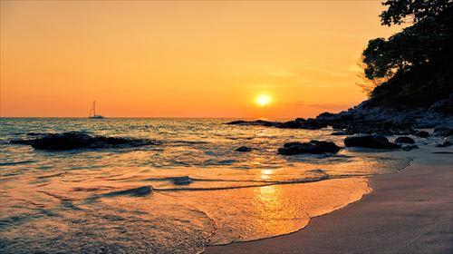 ビーチからのサンセット(イメージ)