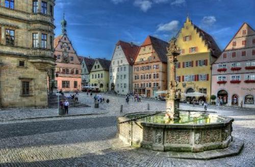 【ローテンブルク】マルクト広場/イメージ 写真:GNTB/Willi Pfitzinger