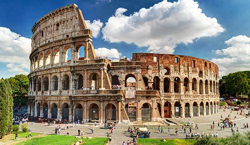 【ローマ】ローマのシンボル　世界遺産のコロッセオ／イメージ