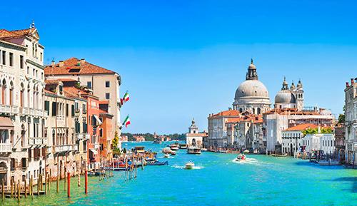 中世の雰囲気が漂う 水の都 ベネチア/イメージ