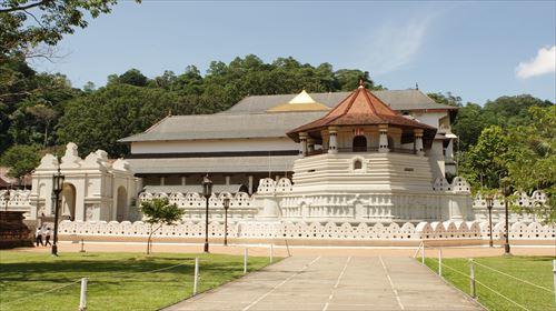 自然と仏歯寺