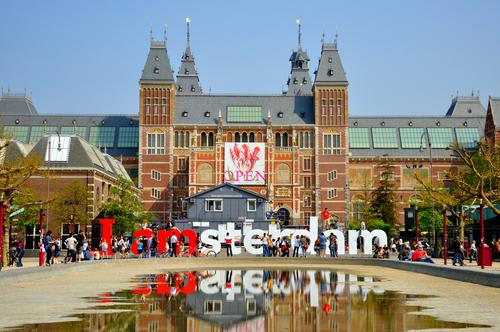 アムステルダムとの周遊も人気です！（イメージ）