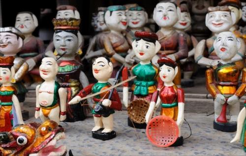 ベトナム観光で常に人気の「水上人形劇」