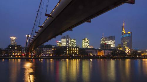 【フランクフルト】「マインハッタン」と呼ばれる夜景/イメージ写真:GNTB/Keute, Jochen