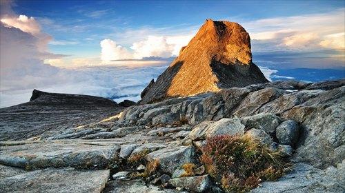 【コタキナバル】標高4095m。東南アジア最高峰の『キナバル山』(イメージ）