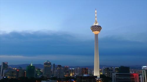 クアラルンプールタワーの夜景(イメージ)