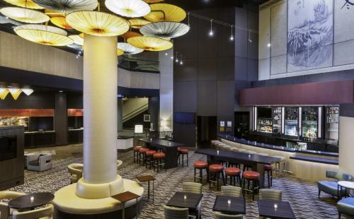 【ダブルツリー　バイ　ヒルトン　ロサンゼルス　ダウンタウン】ロビー