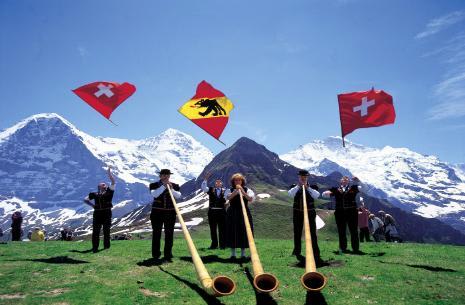 【グリンデルワルト】メンリッヒェン（イメージ） 写真：スイス政府観光局/Christof Sonderegger