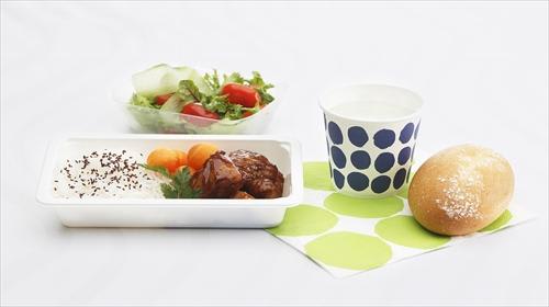 【フィンランド航空】機内食一例／イメージ(Airbus社/フィンランド航空提供)