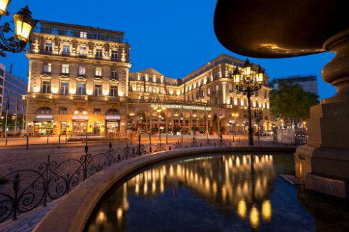Steigenberger Frankfurter Hof　外観(C)MIKI TRAVEL