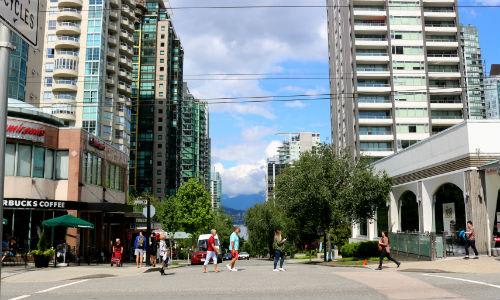*バンクーバーの街並み(旅工房スタッフ撮影)