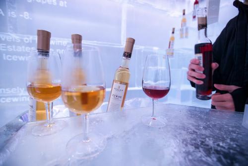 *アイスワイン　写真提供：オンタリオ州観光局