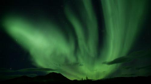 *オーロラ (写真提供:ユーコン準州観光局)