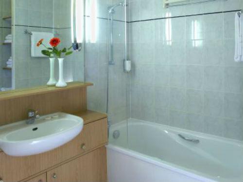 Citadines Bastille Marais 　浴室イメージ(C)MIKI TRAVEL.jpg